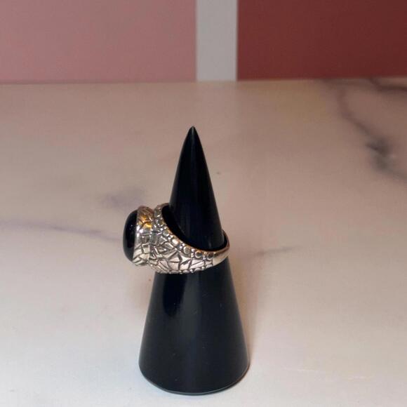 Black Onyx Sterling Silver Ring: Size 7 • Classic Gemstone Jewelry - Picture 8 of 9